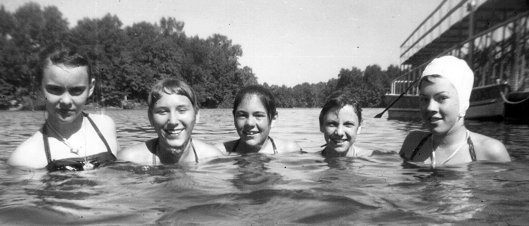 Carol Wilkinson, Sally Johnson, Linda DeVault, Sharon Johnson & Judi Winters